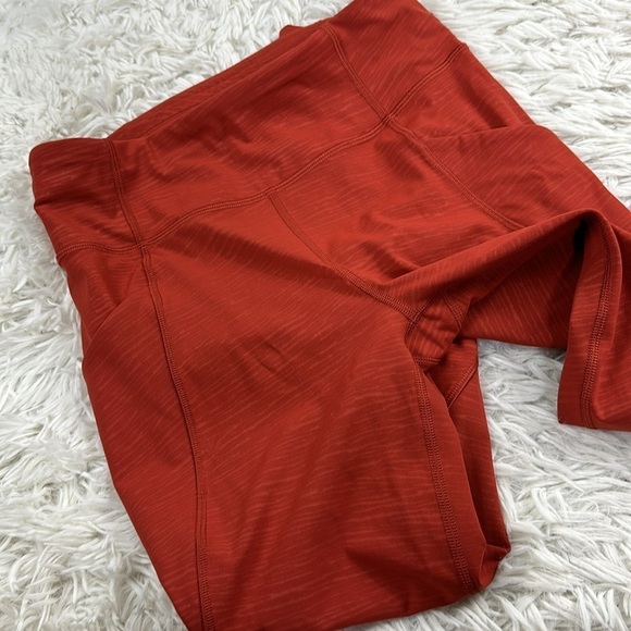 Lululemon Time To Sweat Crop *23" Stride Emboss Cayenne - Picture 3 of 6